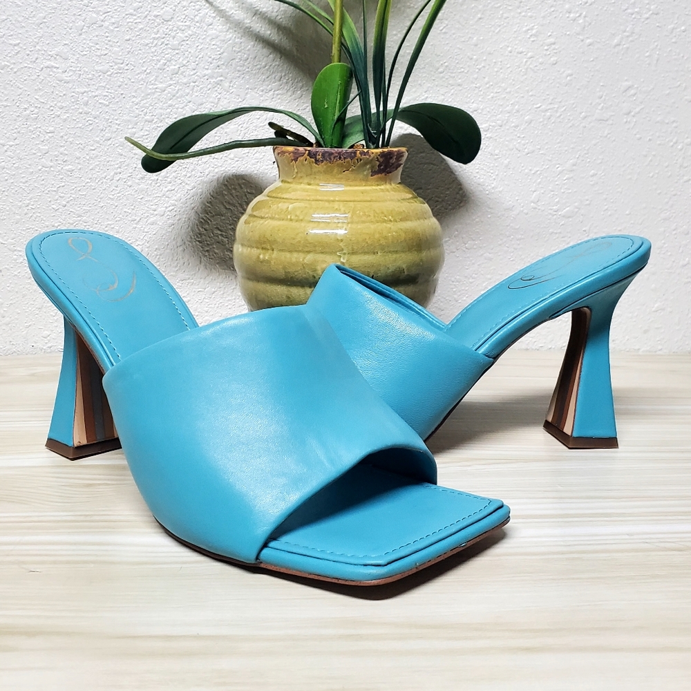 Sam Edelman Carmen Capri Blue Pyramid Heel Sandals Size 10 40